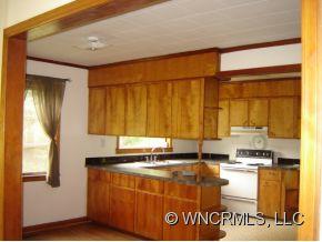 492 North Fork Road Marshall, NC 28753 - Photo 5 of 11 Gallery Image 5