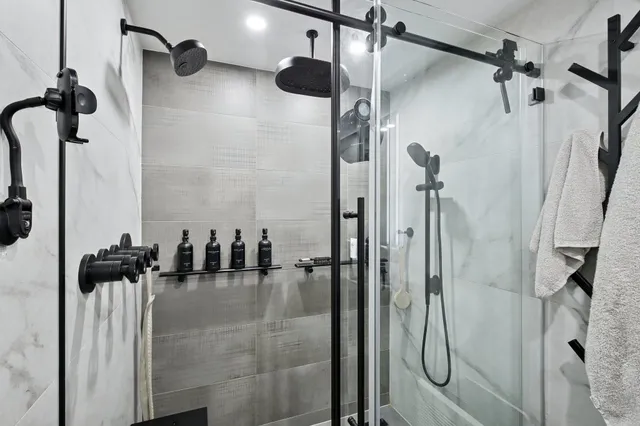 $679,000 | 222 Grand Street, Unit 3J, Hoboken, NJ 07030