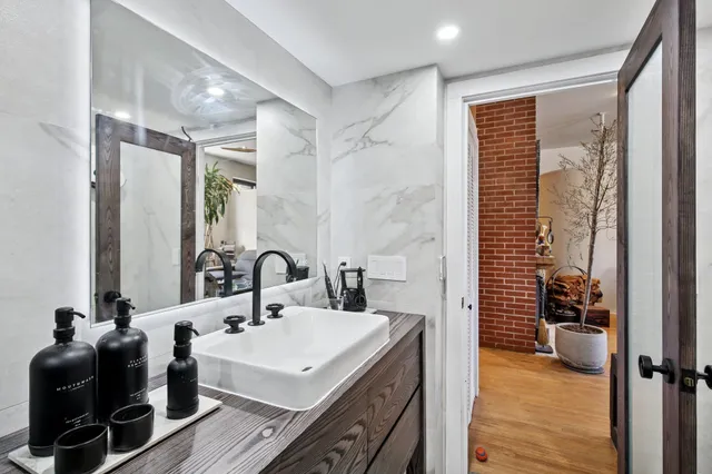 $679,000 | 222 Grand Street, Unit 3J, Hoboken, NJ 07030