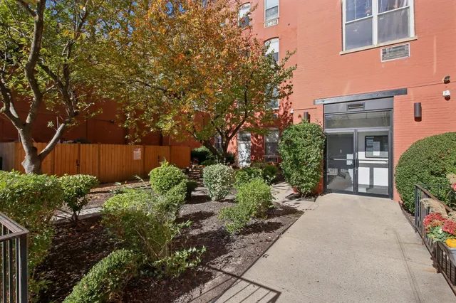 $679,000 | 222 Grand Street, Unit 3J, Hoboken, NJ 07030