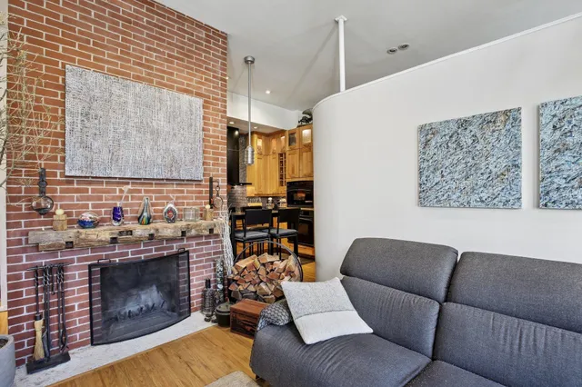 $679,000 | 222 Grand Street, Unit 3J, Hoboken, NJ 07030