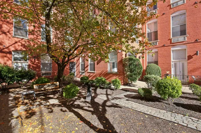 $679,000 | 222 Grand Street, Unit 3J, Hoboken, NJ 07030