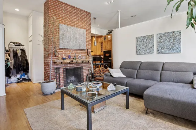 $679,000 | 222 Grand Street, Unit 3J, Hoboken, NJ 07030