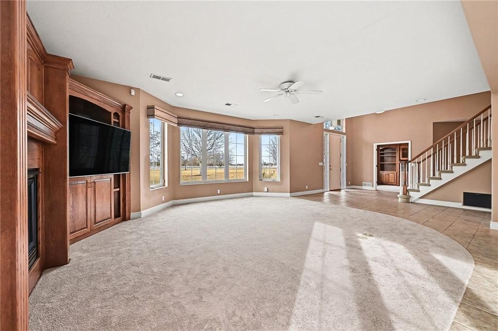 15555 North Moonlight Road Olathe, KS 66061 - Photo 13 of 57