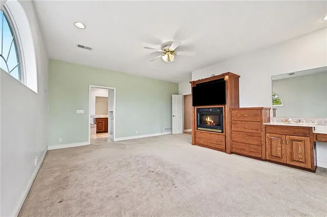 $949,950 | 15555 North Moonlight Road, Olathe, KS 66061