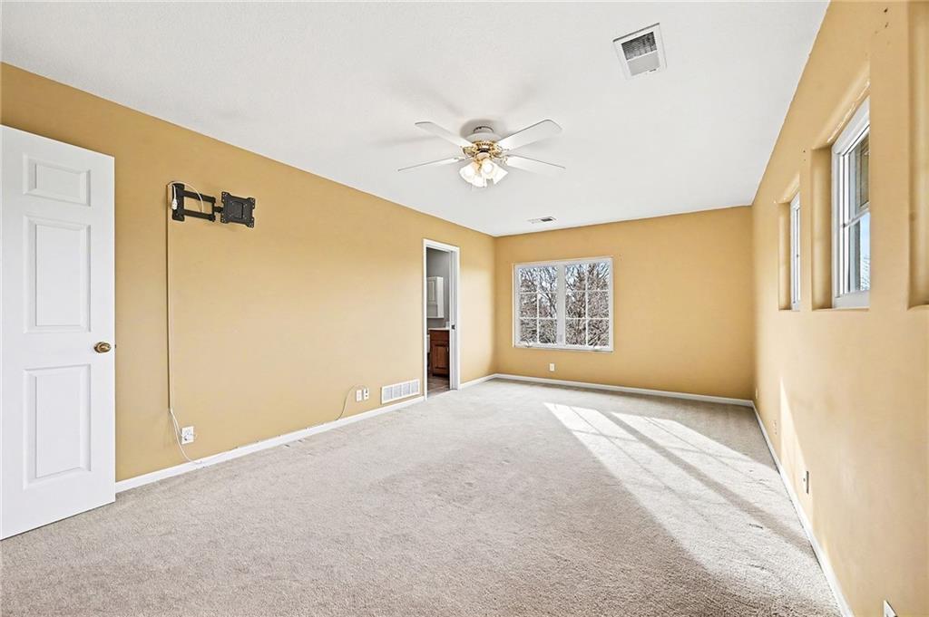 15555 North Moonlight Road Olathe, KS 66061 - Photo 30 of 57