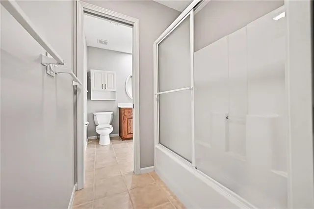 $949,950 | 15555 North Moonlight Road, Olathe, KS 66061