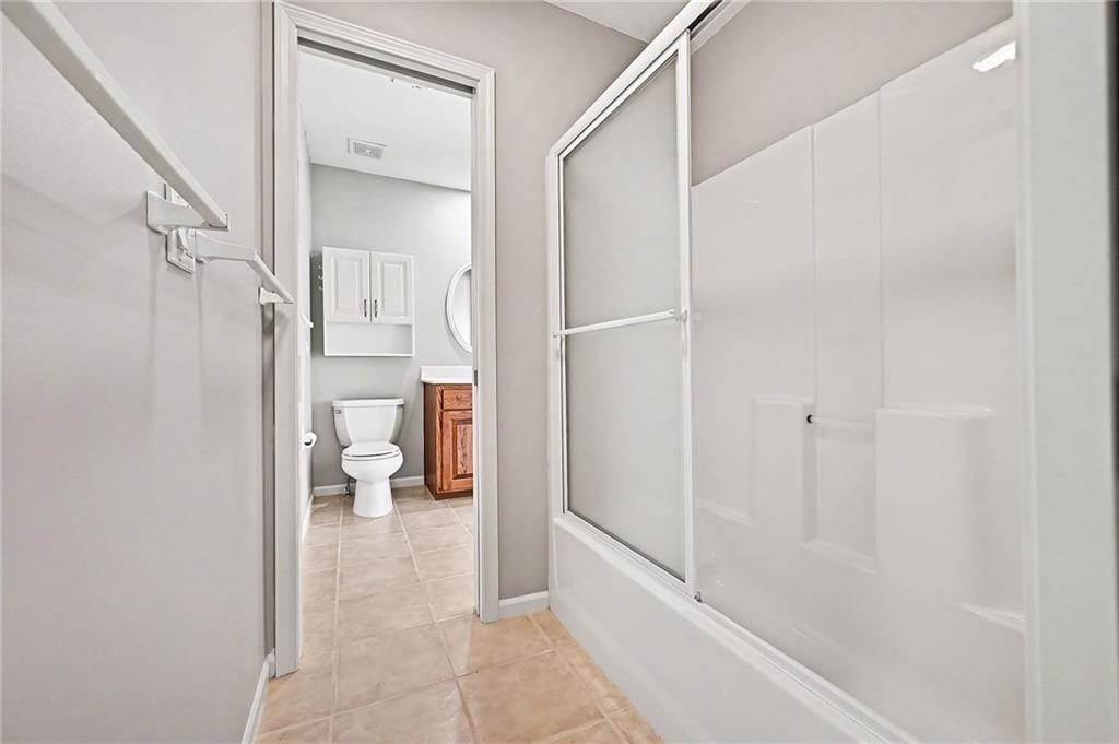 15555 North Moonlight Road Olathe, KS 66061 - Photo 32 of 57