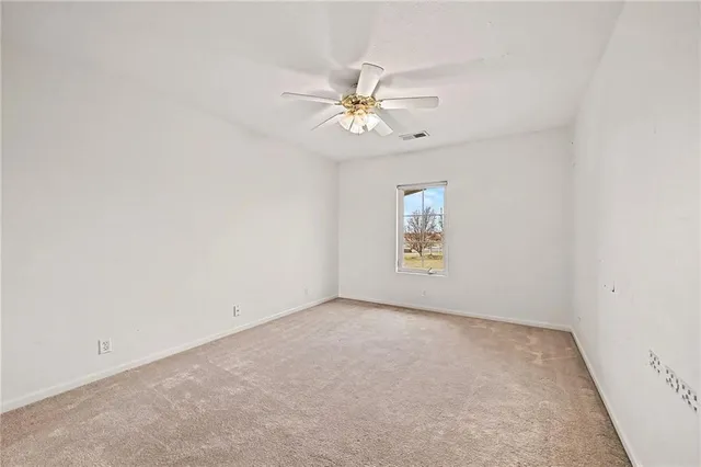 $949,950 | 15555 North Moonlight Road, Olathe, KS 66061