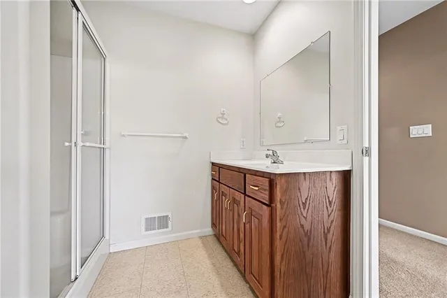 $949,950 | 15555 North Moonlight Road, Olathe, KS 66061