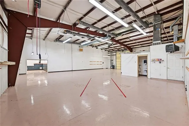 $949,950 | 15555 North Moonlight Road, Olathe, KS 66061