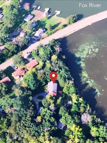 a picture of a bench in the floor