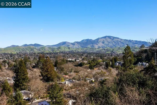 $2,400,000 | 2083 Magnolia Way, Walnut Creek, CA 94595