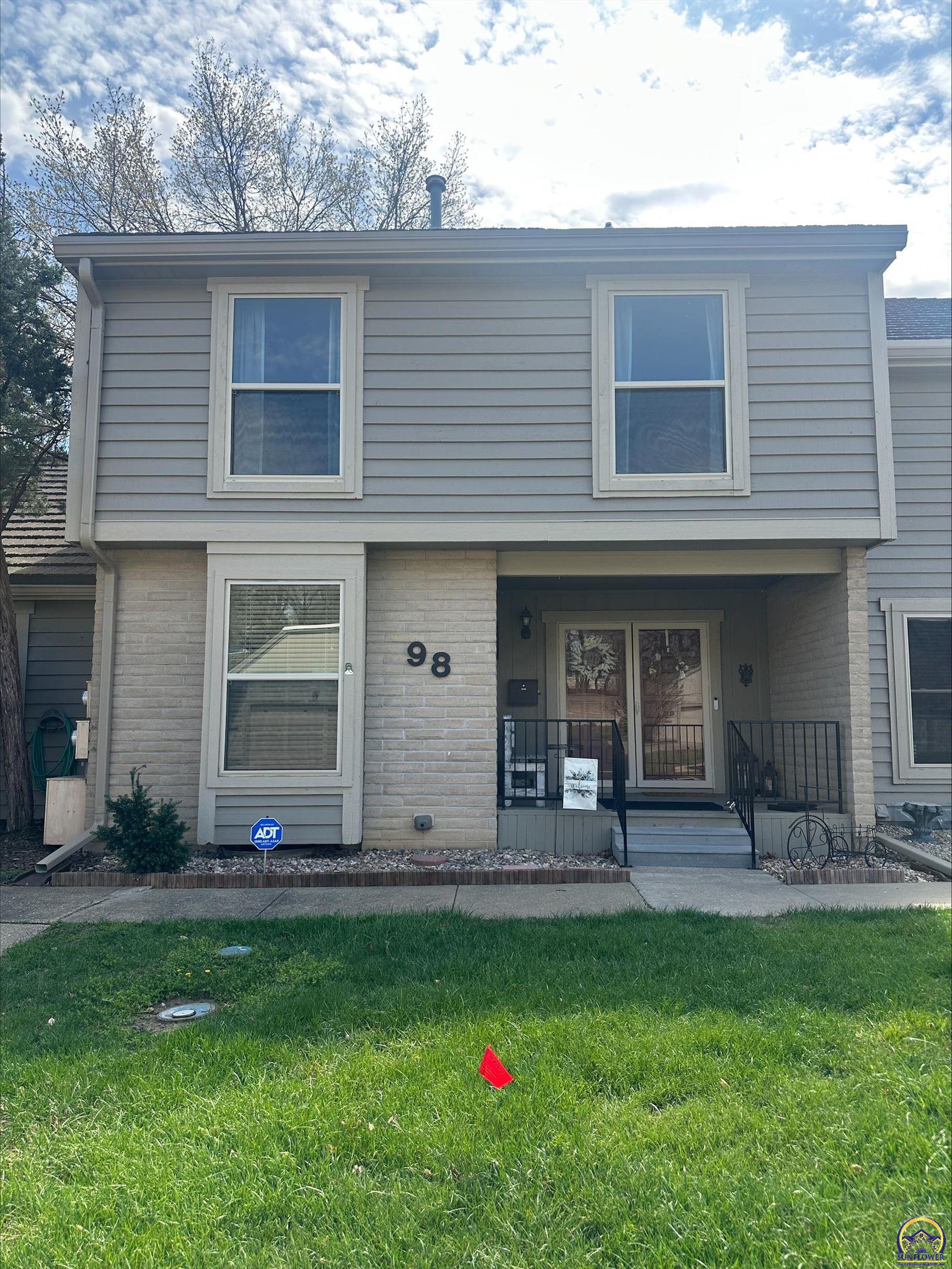 98 Southwest Pepper Tree Lane Topeka, KS 66611 - Photo 1 of 40