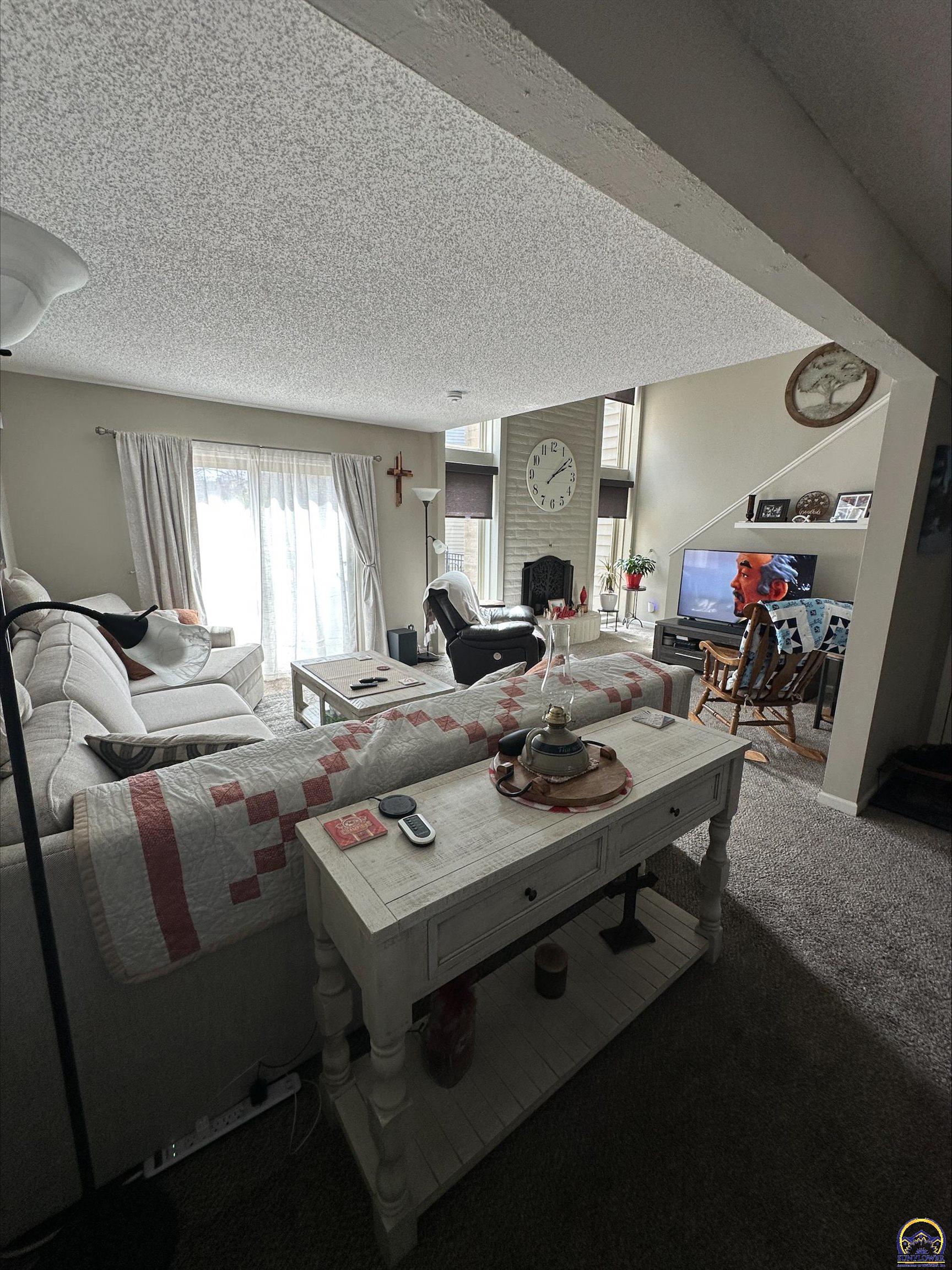 98 Southwest Pepper Tree Lane Topeka, KS 66611 - Photo 19 of 40