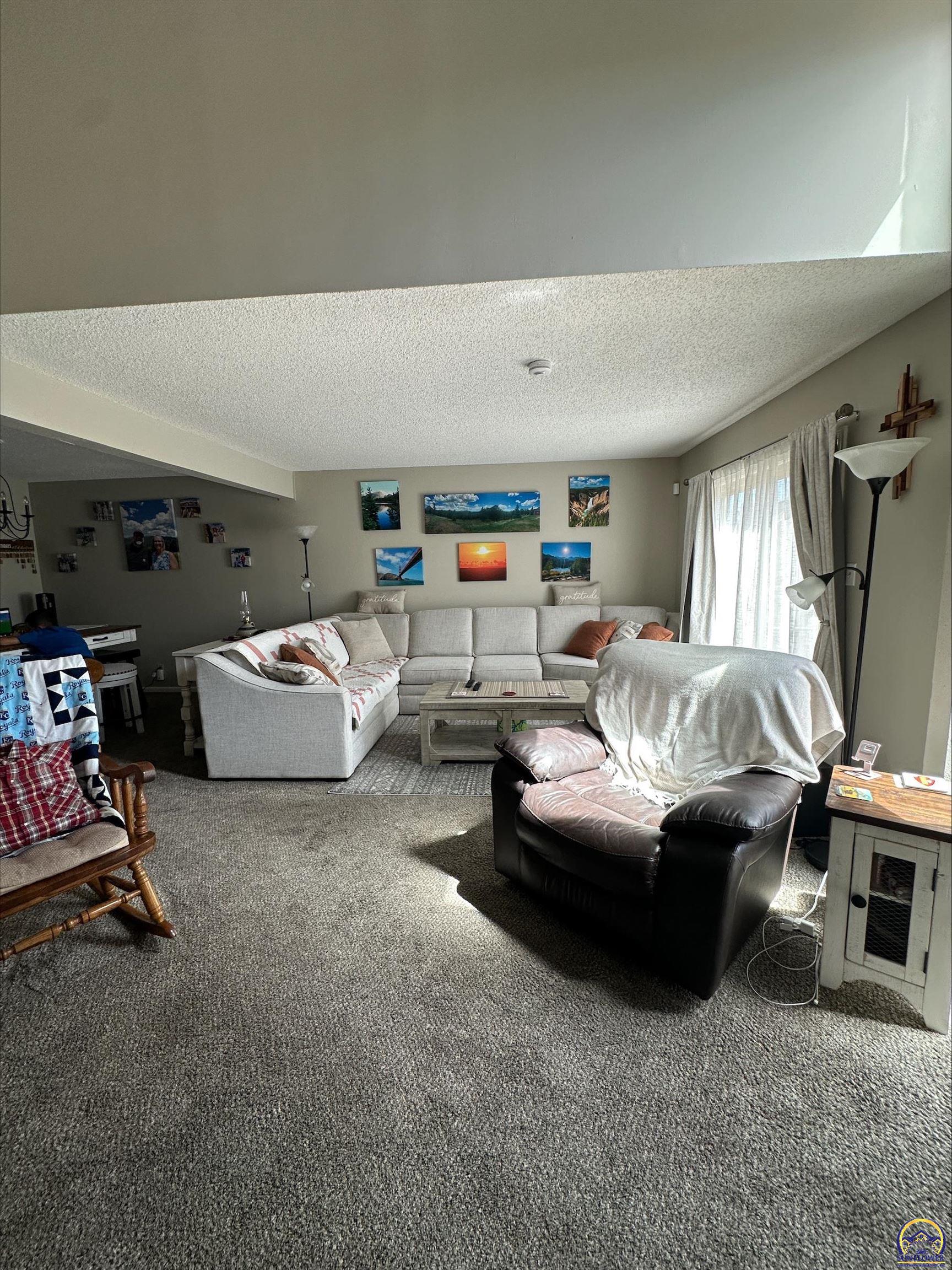 98 Southwest Pepper Tree Lane Topeka, KS 66611 - Photo 20 of 40