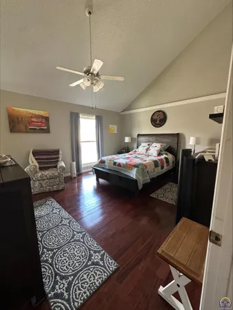 $210,000 | 98 Southwest Pepper Tree Lane, Topeka, KS 66611