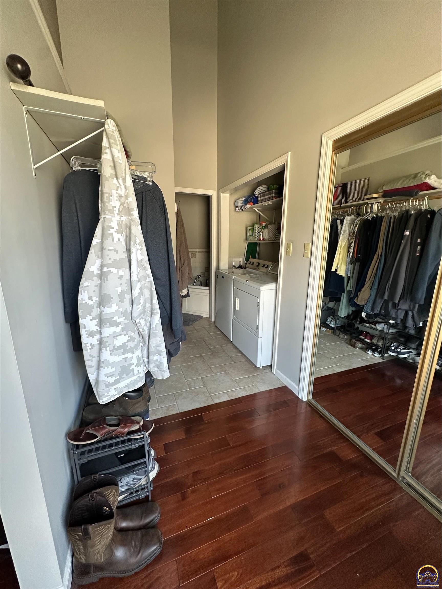 98 Southwest Pepper Tree Lane Topeka, KS 66611 - Photo 31 of 40