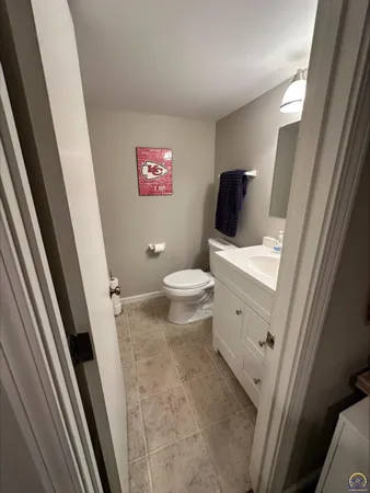 $210,000 | 98 Southwest Pepper Tree Lane, Topeka, KS 66611