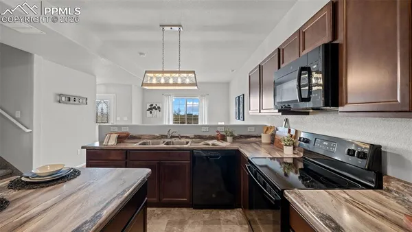$365,000 | 7423 Sand Lake Heights, Colorado Springs, CO 80908