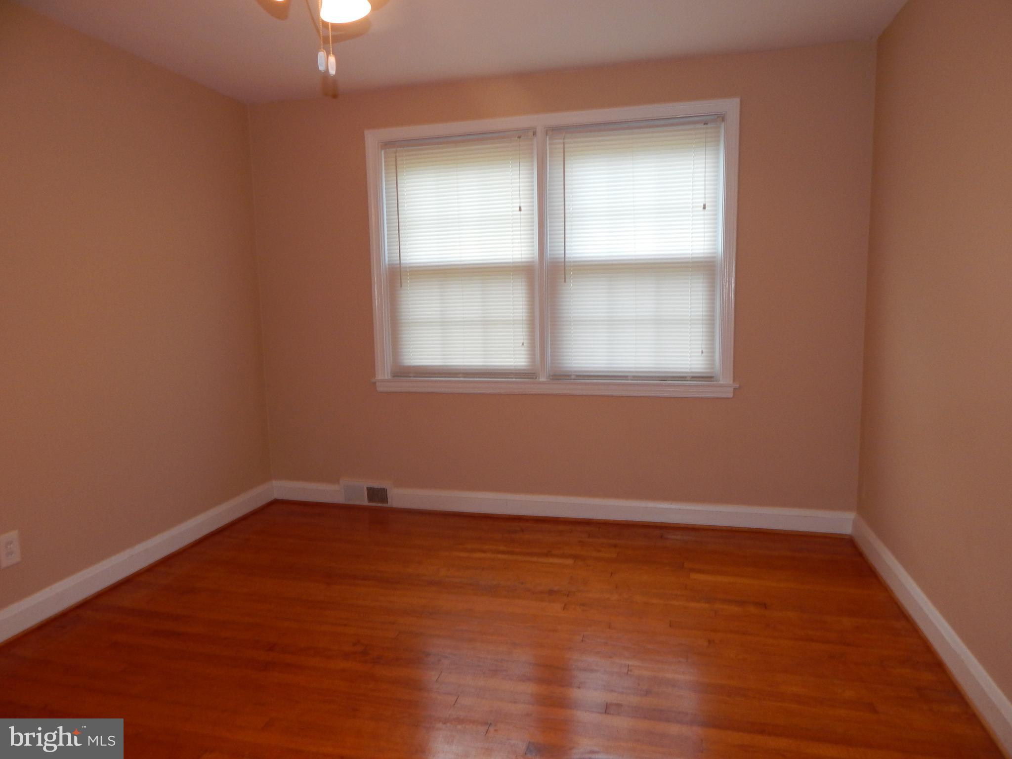 105 Regester Avenue Baltimore, MD 21212 - Photo 16 of 28 Primary BR