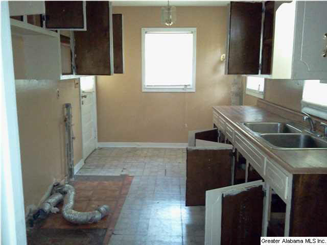 305 Olon Street Birmingham, AL 35228 - Photo 9 of 17
