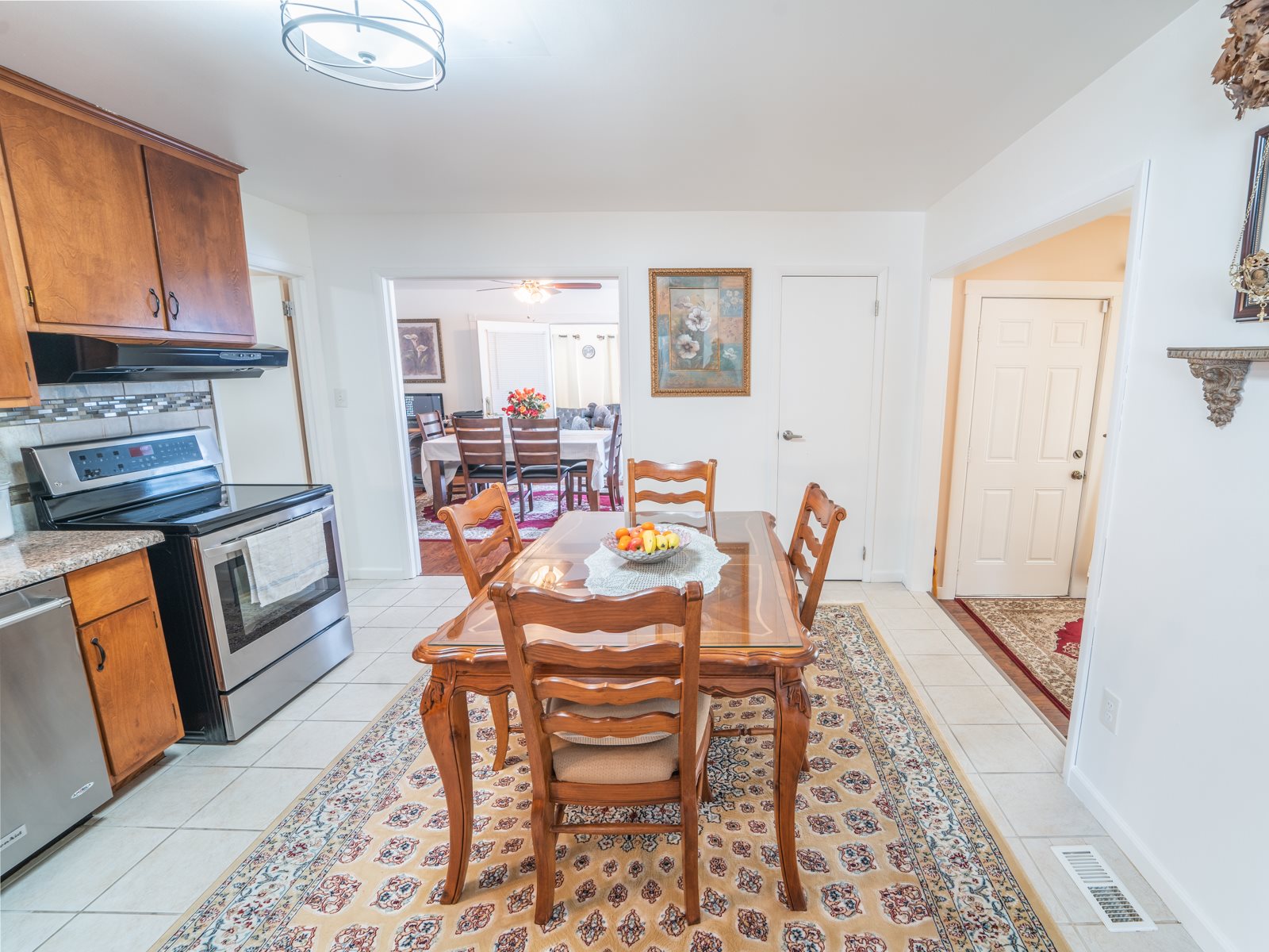 715 Springbrook Road Fort Wayne, IN 46825 - Photo 8 of 33 Gallery Image 8