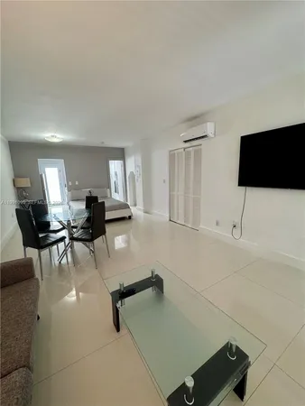 $1,950 | 1604 Drexel Avenue, Unit 107, Miami Beach, FL 33139