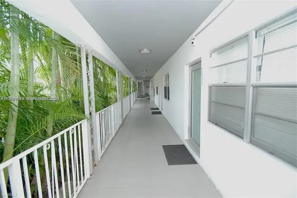$1,950 | 1604 Drexel Avenue, Unit 107, Miami Beach, FL 33139