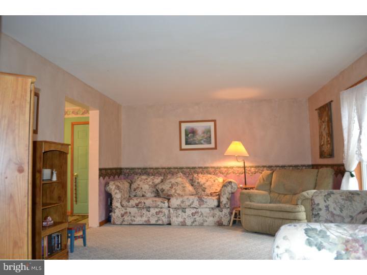 1924 Columbus Road Burlington, NJ 08016 - Photo 3 of 25