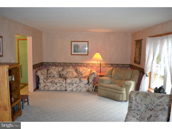 1924 Columbus Road Burlington, NJ 08016 - Photo 4 of 25