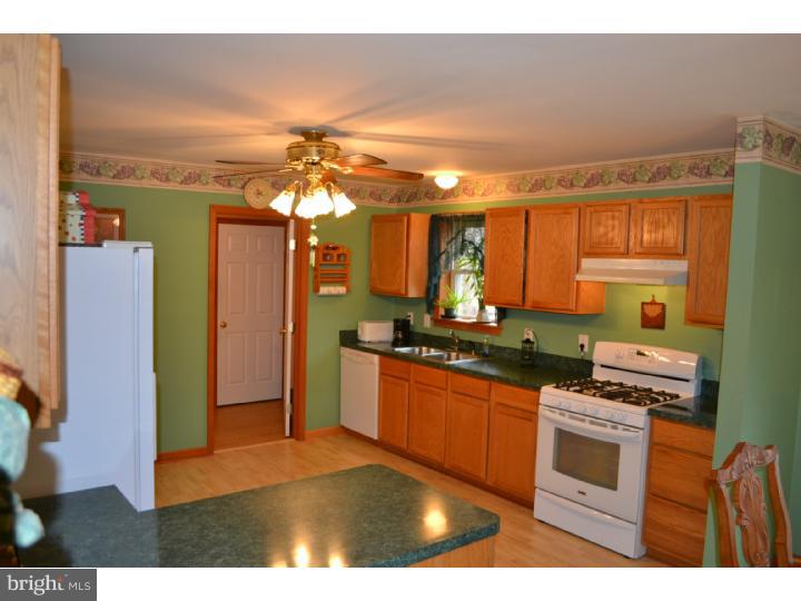 1924 Columbus Road Burlington, NJ 08016 - Photo 5 of 25