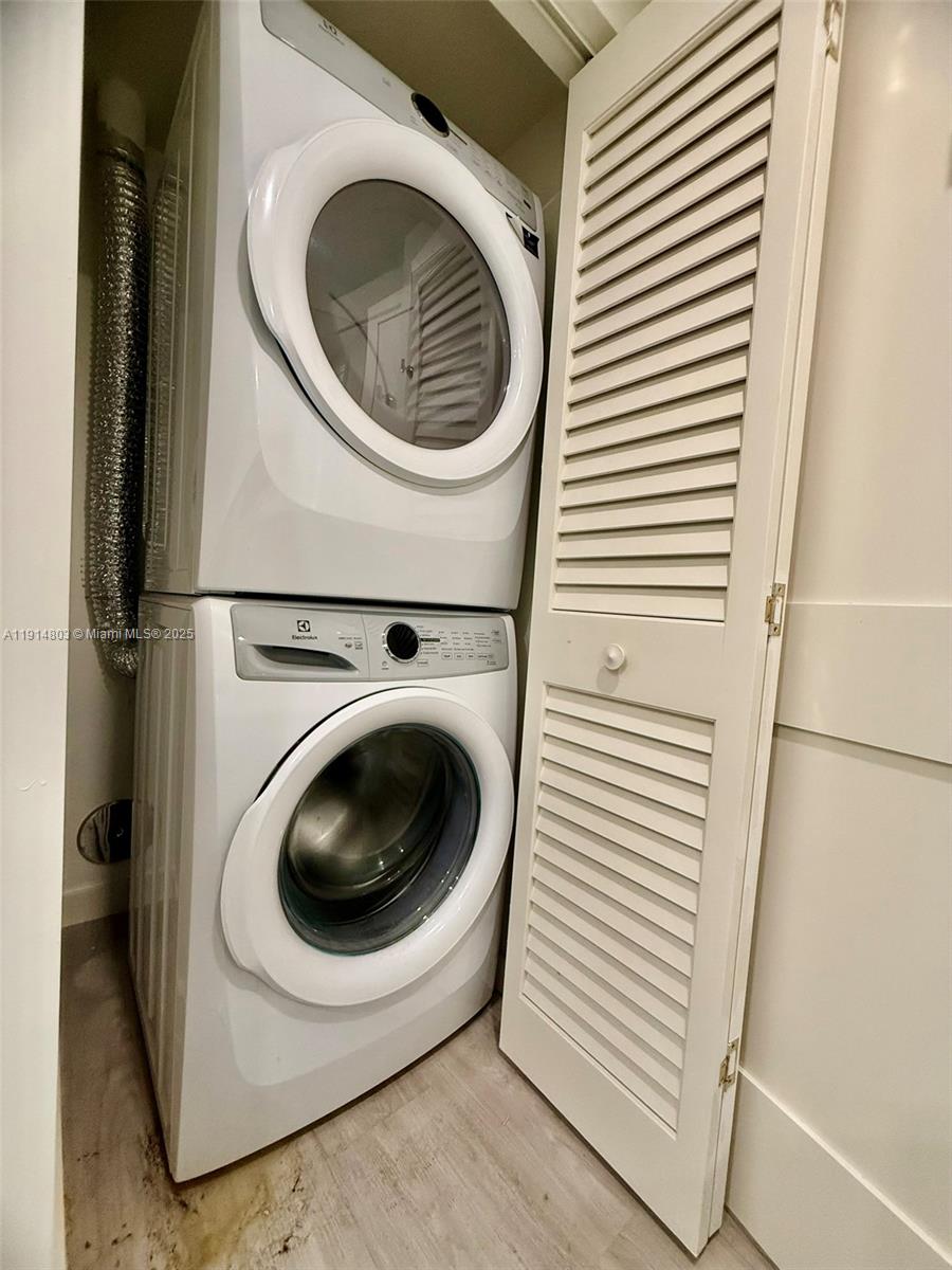 2285 Southwest 27th Street, Unit 407 Miami, FL 33133 - Photo 12 of 31