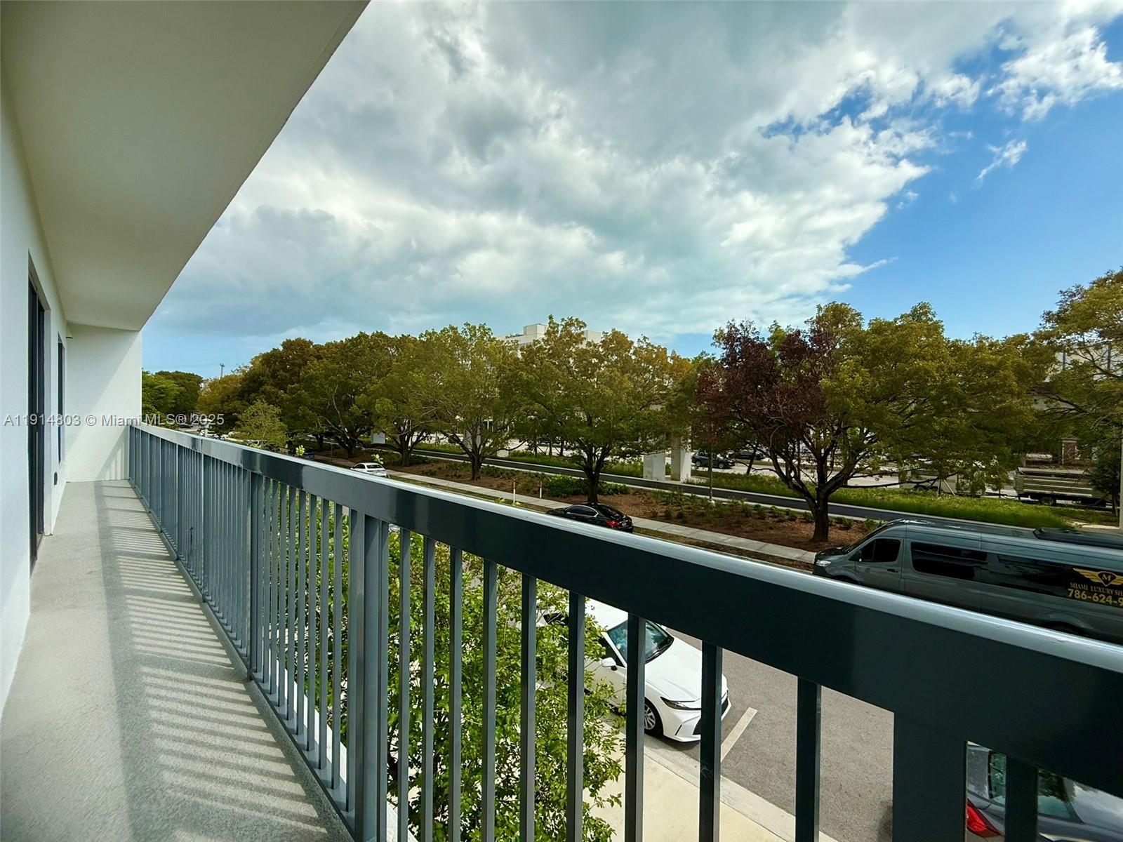 2285 Southwest 27th Street, Unit 407 Miami, FL 33133 - Photo 29 of 31