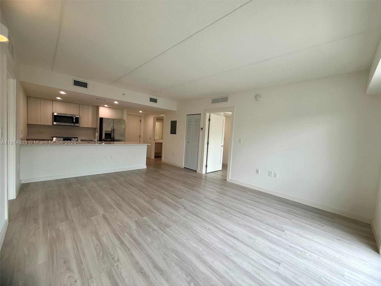 2285 Southwest 27th Street, Unit 407 Miami, FL 33133 - Photo 7 of 31