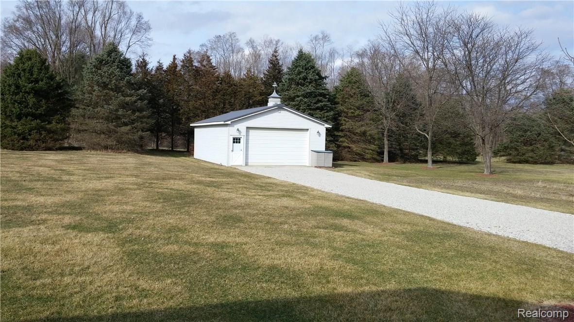 40700 Robbe Road Belleville, MI 48111 - Photo 32 of 38 Extra Garage.jpg