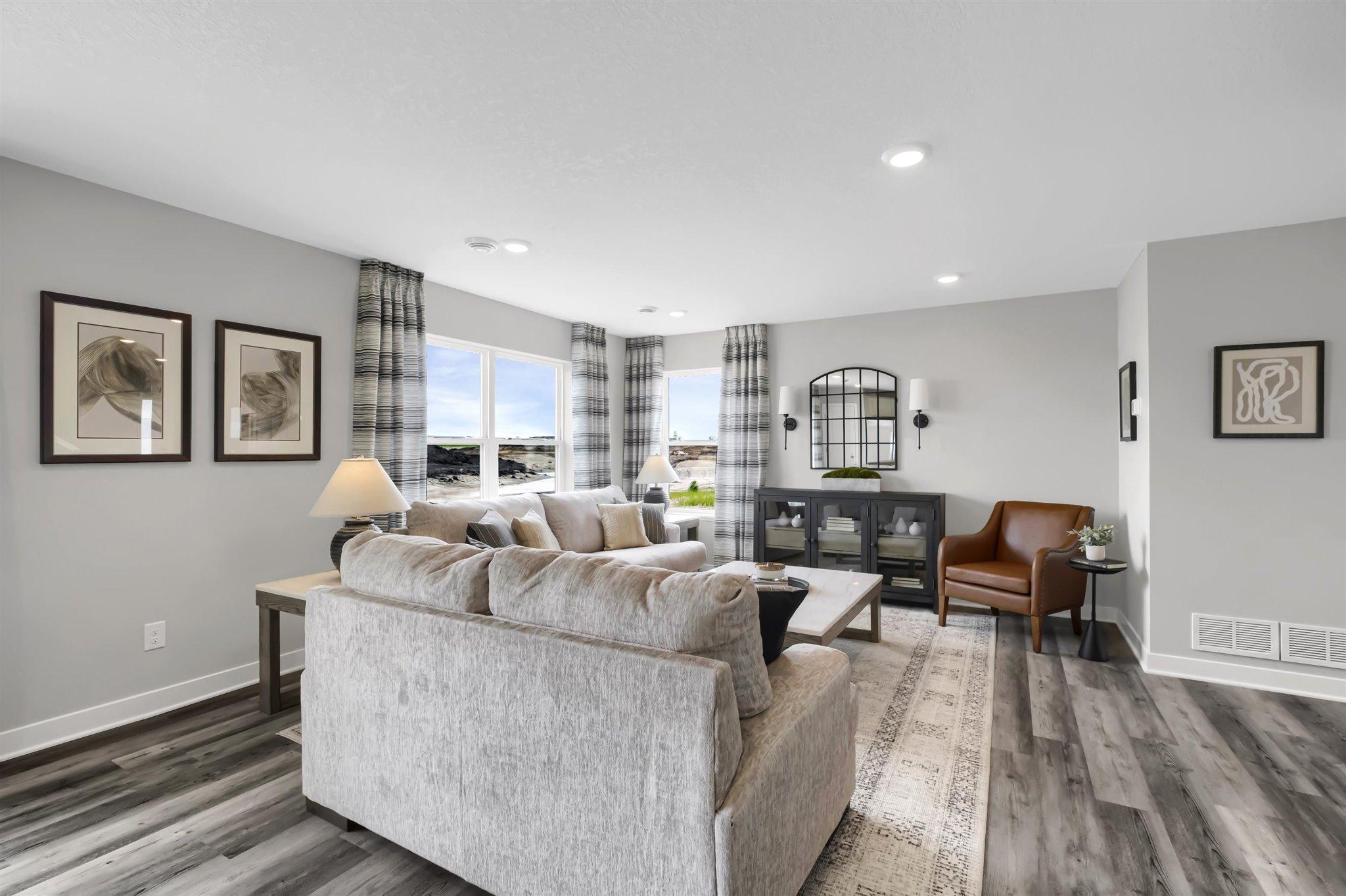 1970 Highview Terrace Shakopee, MN 55379 - Photo 8 of 37