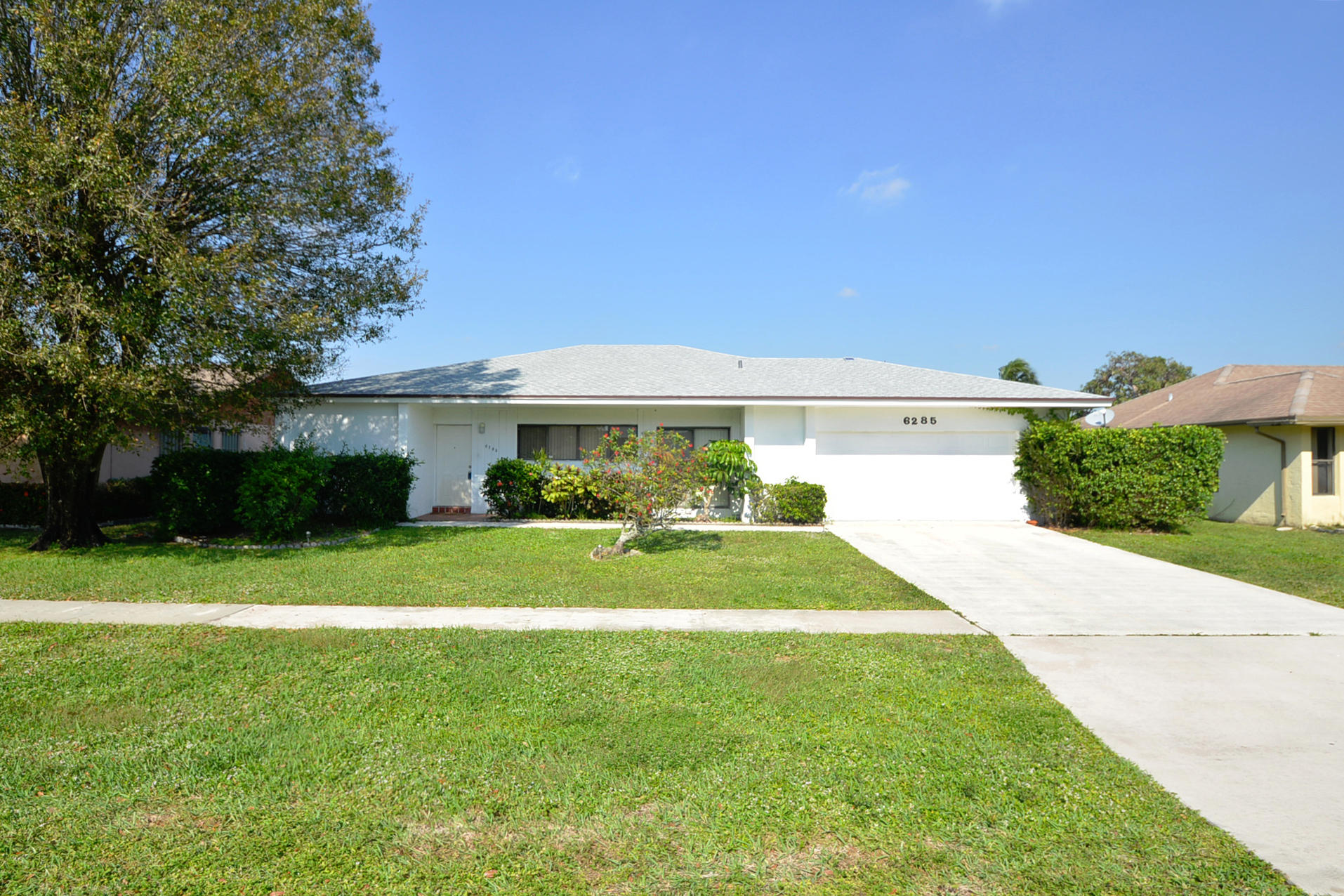 6285 Timberlakes Way Delray Beach, FL 33484 - Photo 1 of 22 DSC_2886