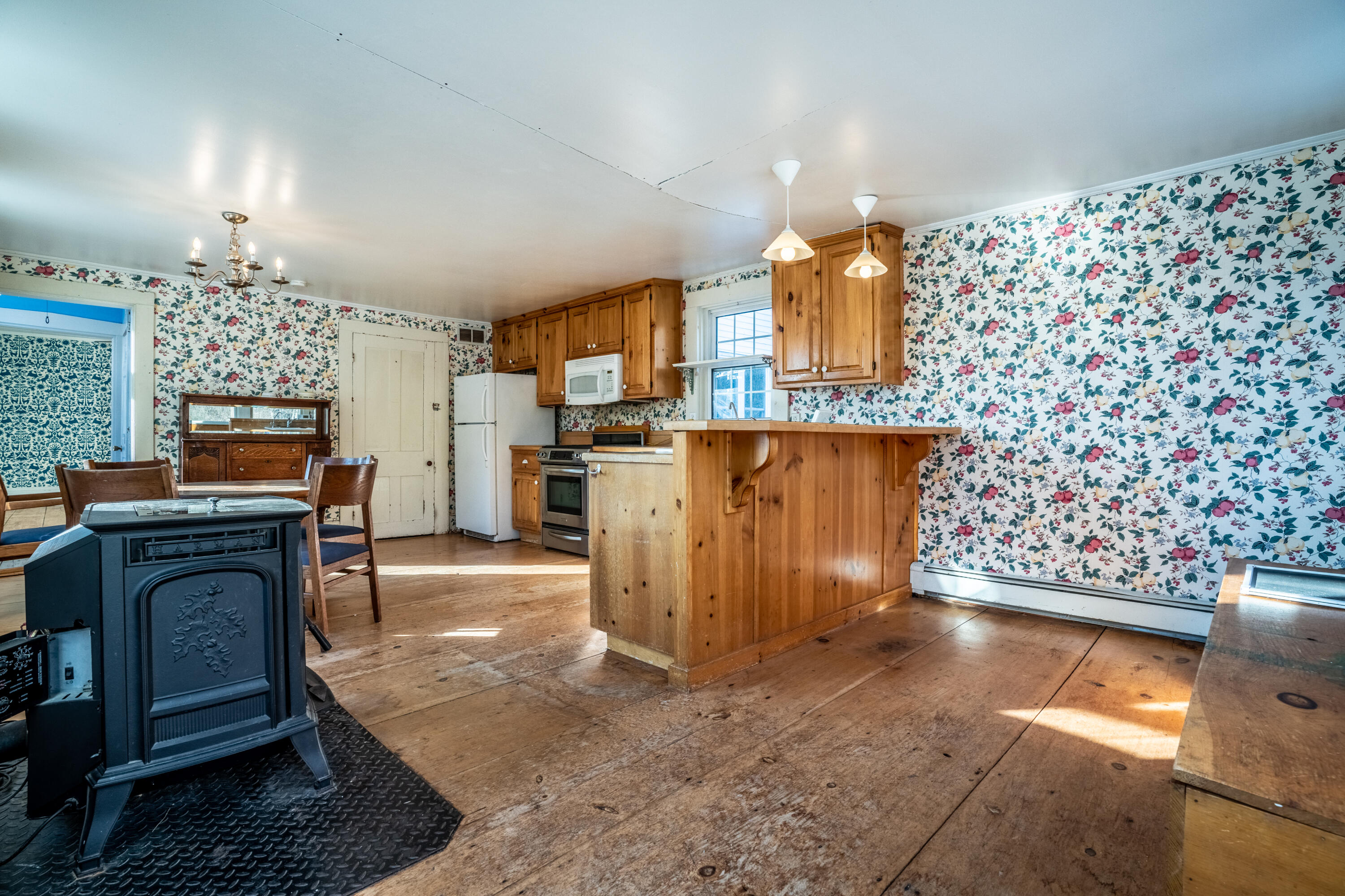 297 Webber Hill Road Kennebunk, ME 04043 - Photo 6 of 25 Kitchen