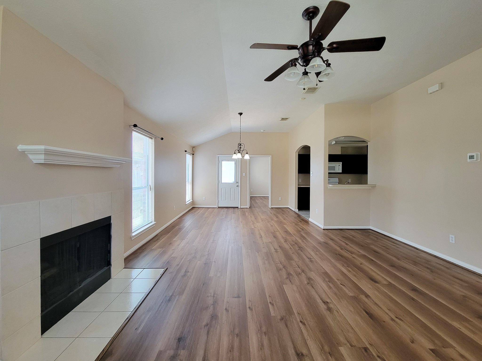 18446 South Wimbledon Drive Katy, TX 77449 - Photo 9 of 39