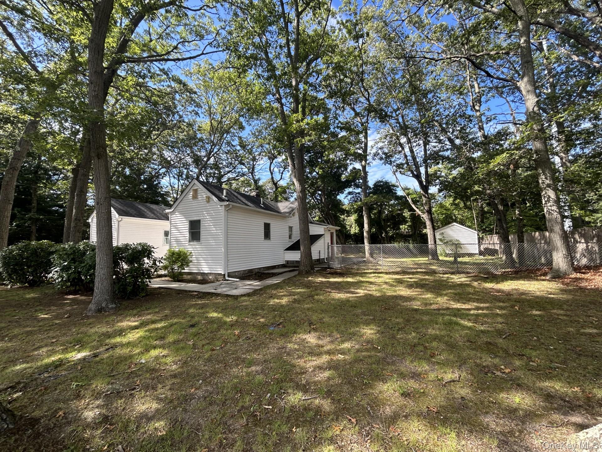 277 Prince Road Rocky Point, NY 11778 - Photo 2 of 13