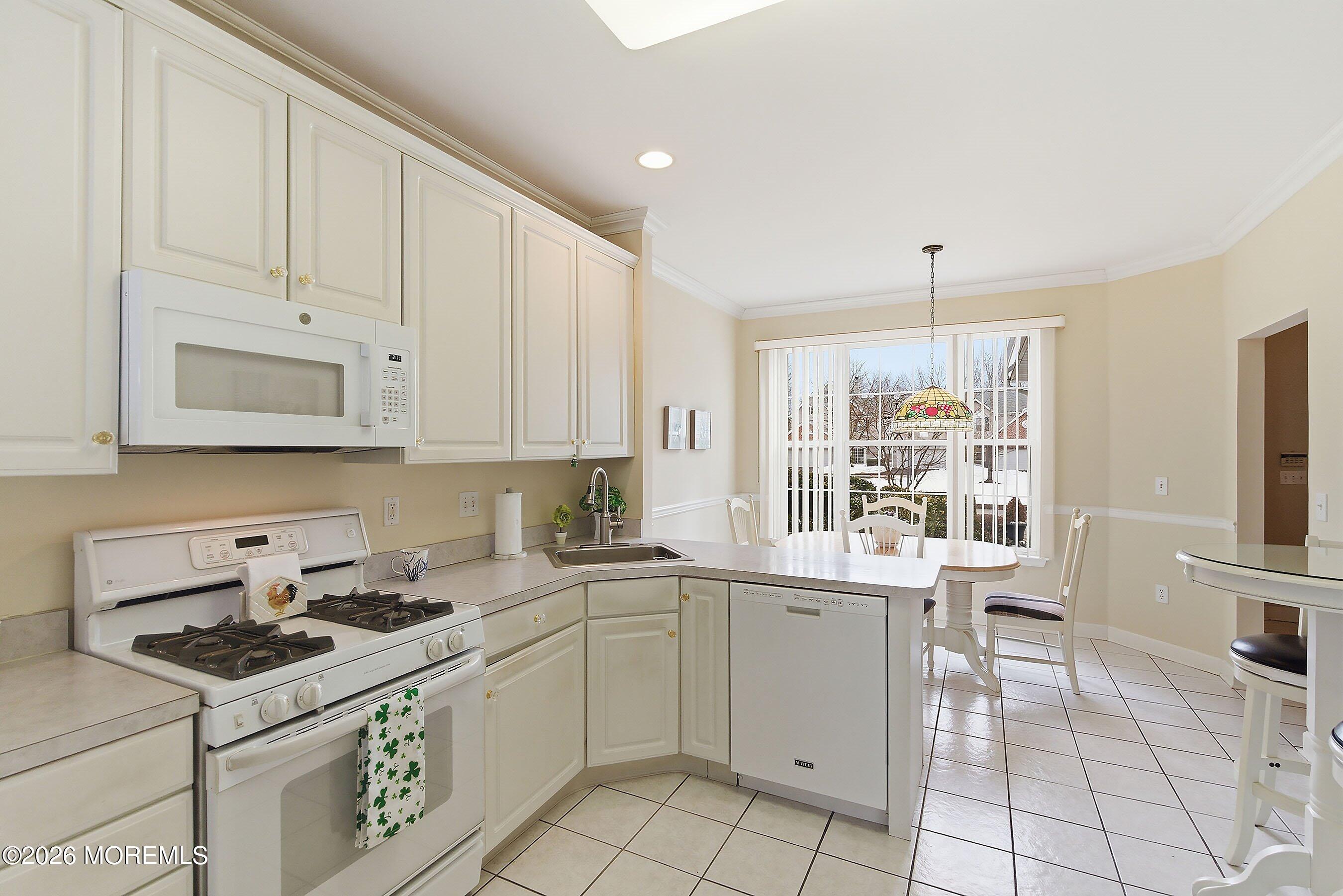 2409 Robin Way Manasquan, NJ 08736 - Photo 6 of 40 11-Kitchen 1B