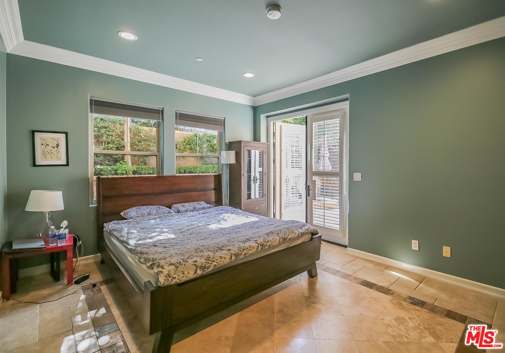 Shade Tree Irvine, CA 92603 - Photo 17 of 47