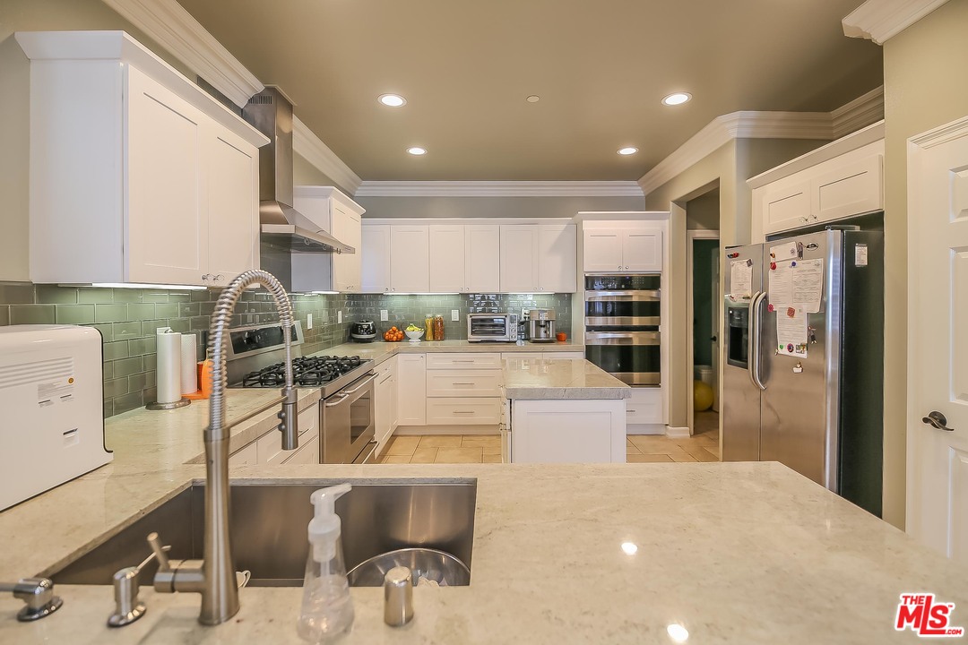 Shade Tree Irvine, CA 92603 - Photo 26 of 47