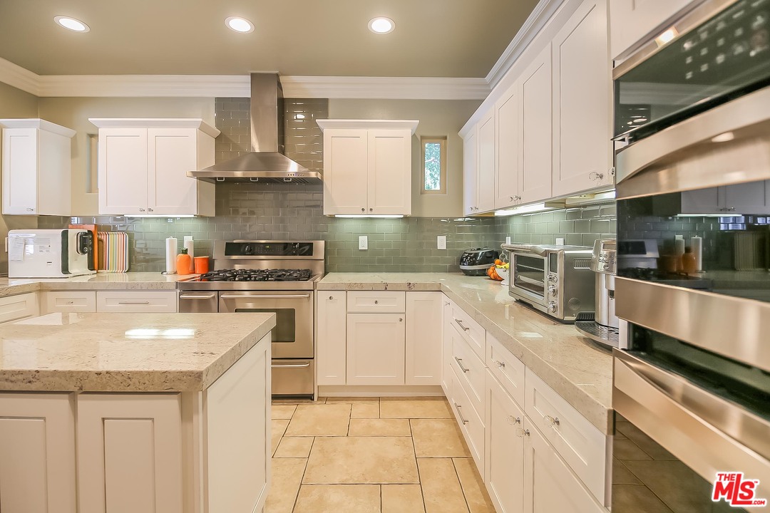 Shade Tree Irvine, CA 92603 - Photo 29 of 47