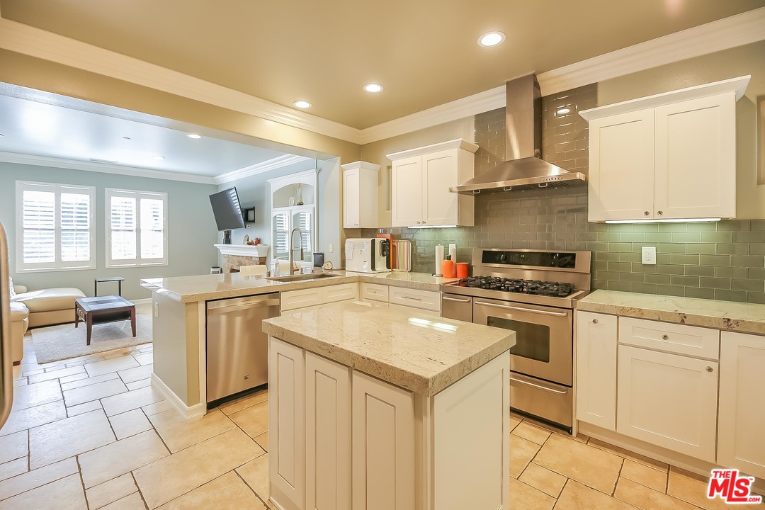 Shade Tree Irvine, CA 92603 - Photo 30 of 47