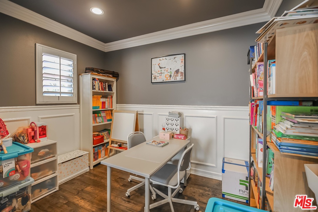 Shade Tree Irvine, CA 92603 - Photo 38 of 47