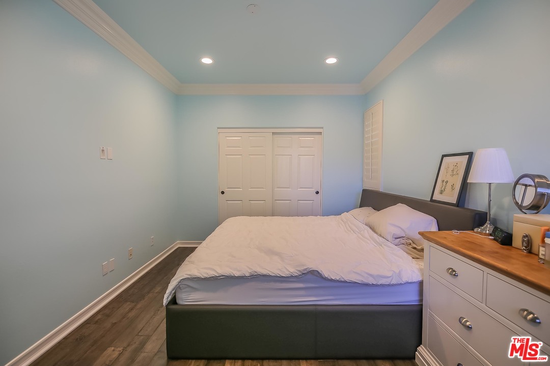 Shade Tree Irvine, CA 92603 - Photo 42 of 47