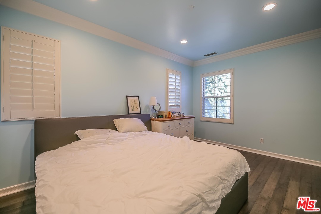 Shade Tree Irvine, CA 92603 - Photo 43 of 47