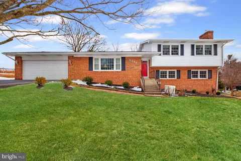 $639,900 | 8261 Hawkins Creamery Road, Gaithersburg, MD 20882